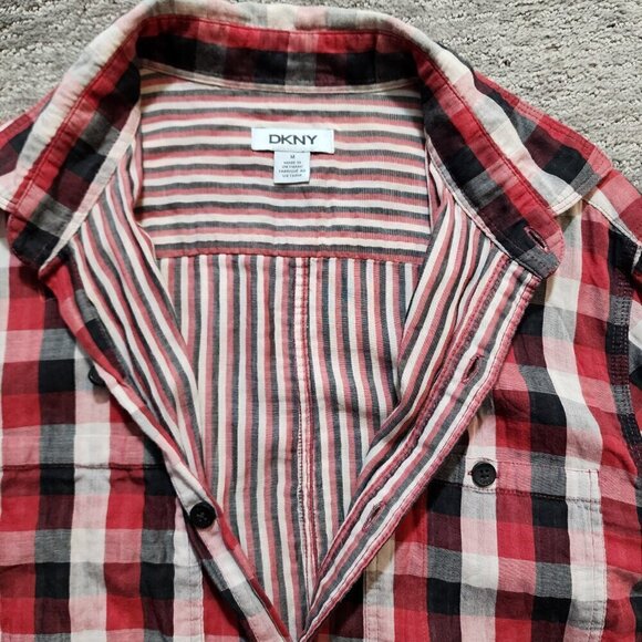 DKNY Classic Fit Button Shirt Medium Long Sleeve Checkered Striped Lightweight - Picture 4 of 11